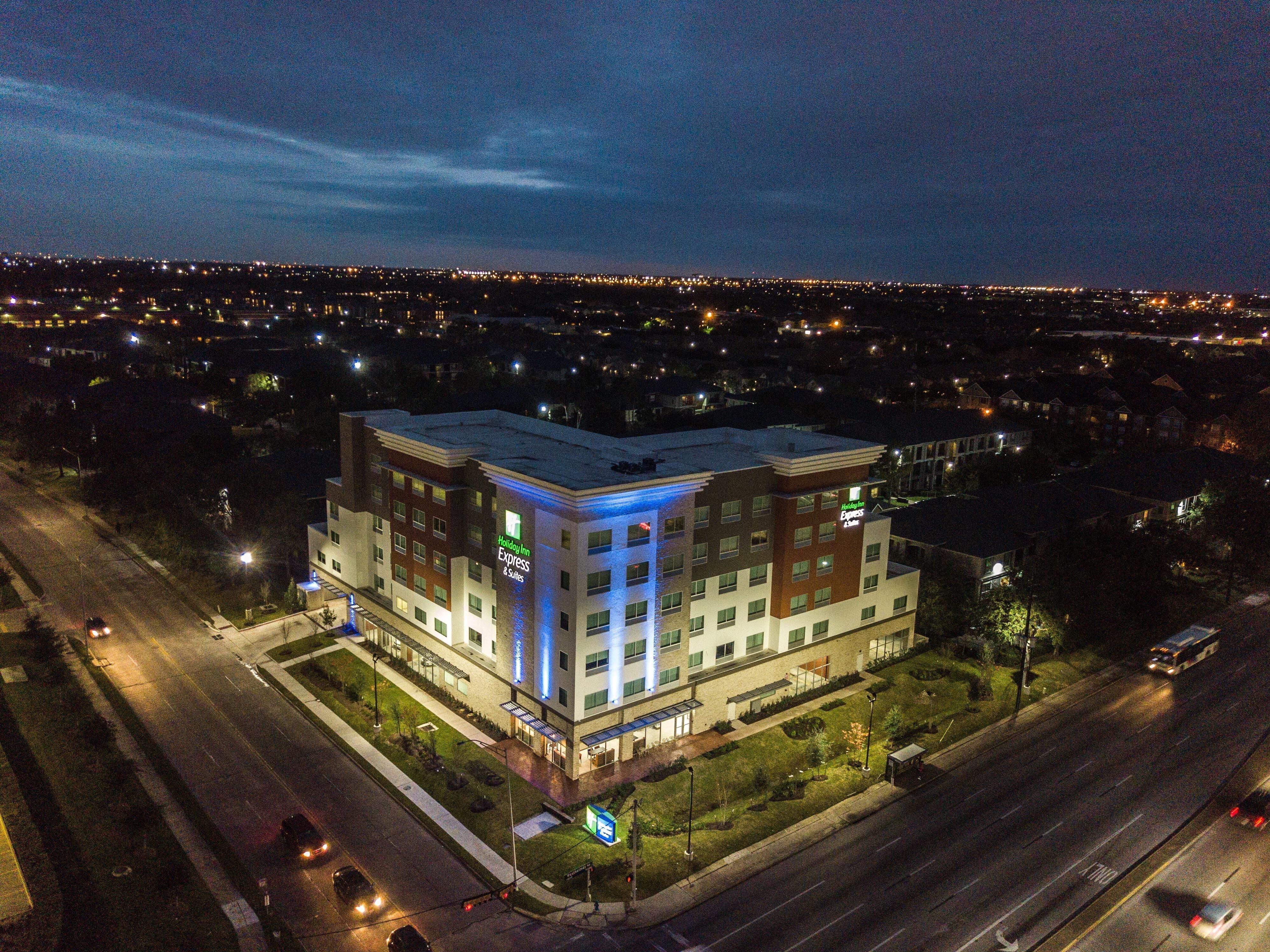 Holiday Inn Express & Suites - Houston Westchase - Westheimer By Ihg Экстерьер фото